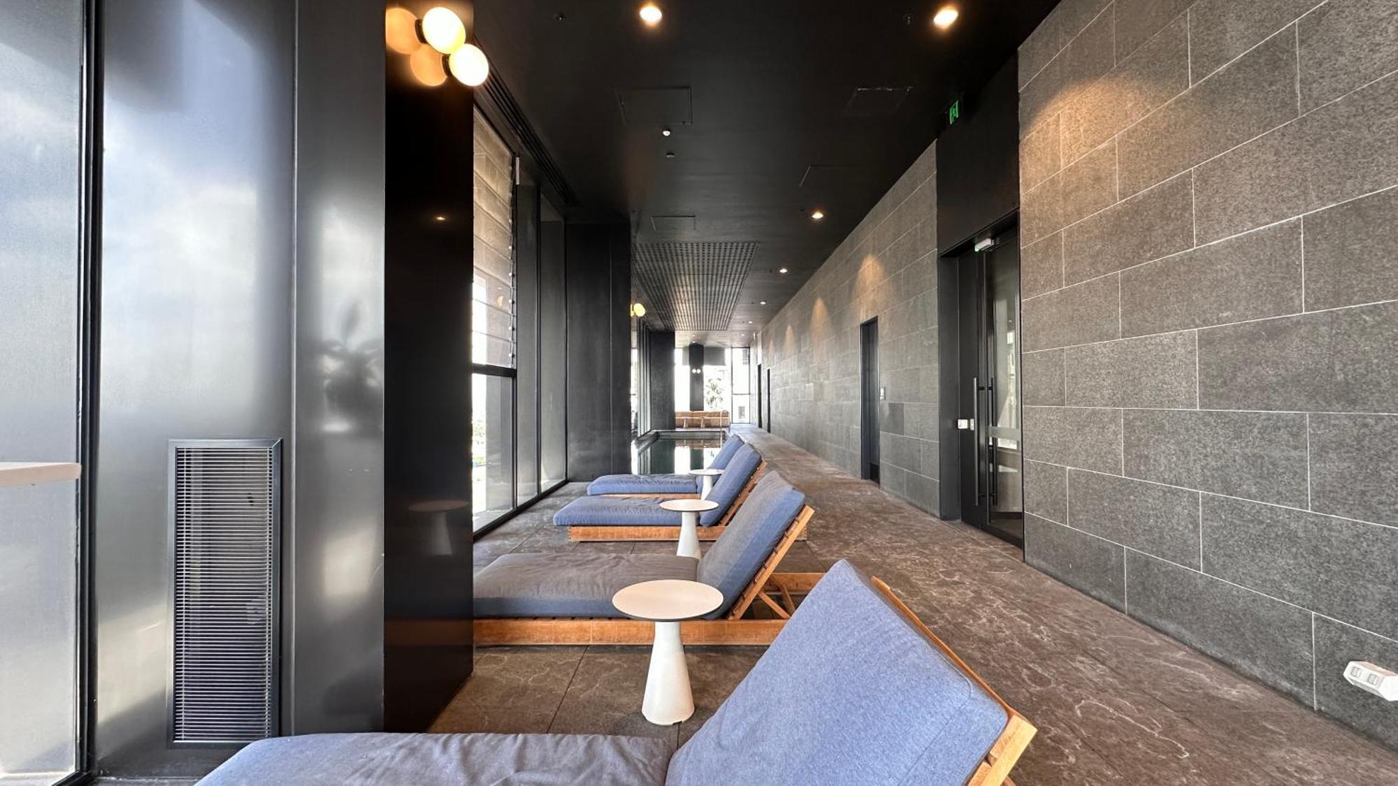 Nest Apartments Meet Empire Melbourne Exterior photo